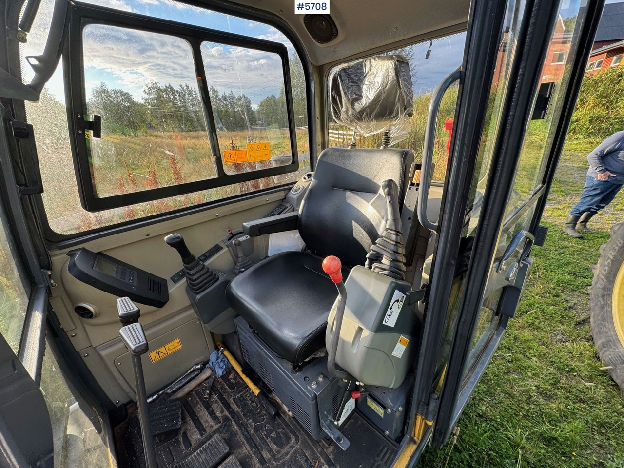 Мини-экскаватор 2013 Yuchai YC55-8 with only 448 hours. WATCH VIDEO!: фото 19