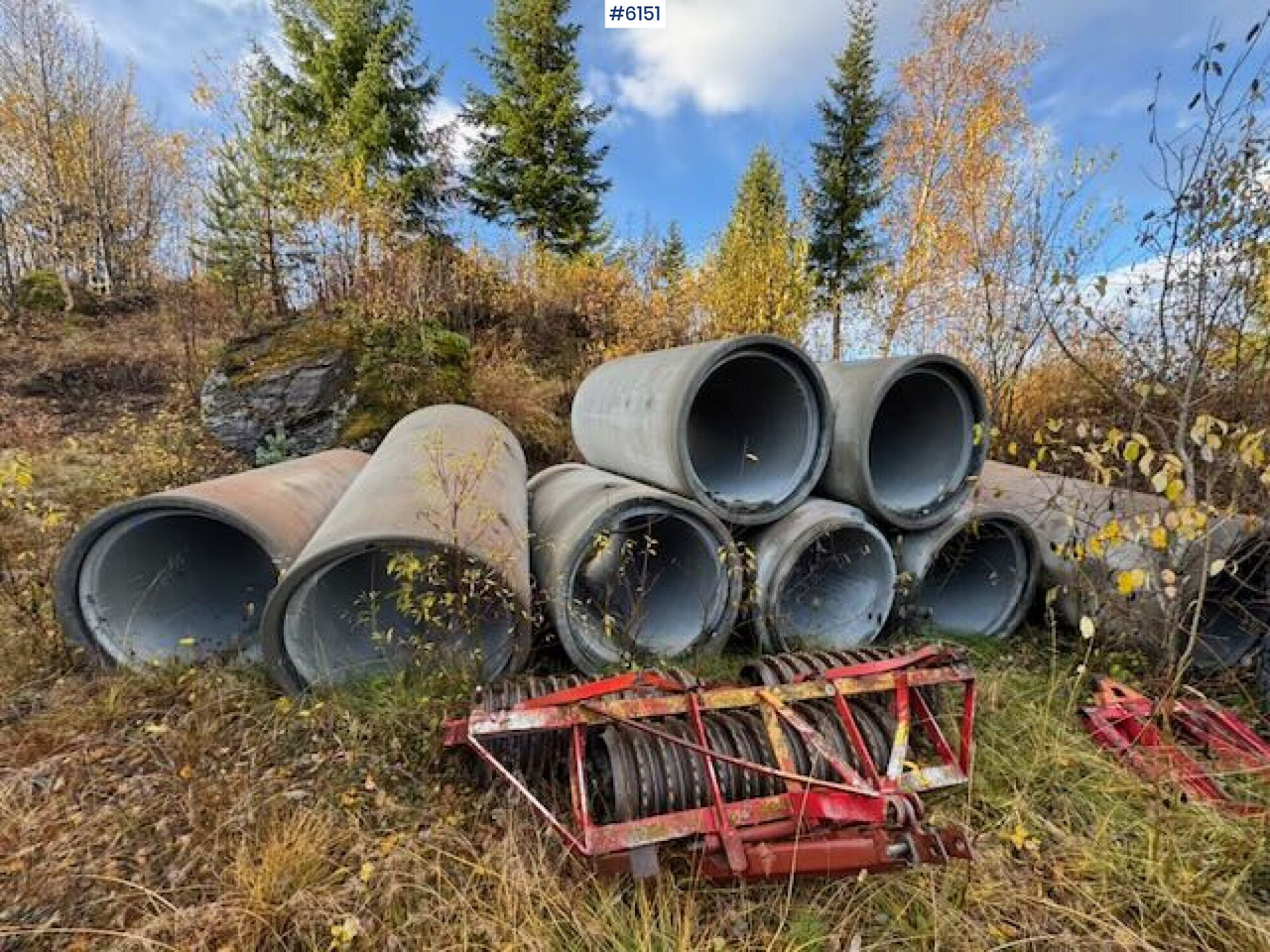 9 concrete pipes - Строительное оборудование: фото 1 9 concrete pipes - Строительное оборудование: фото 1