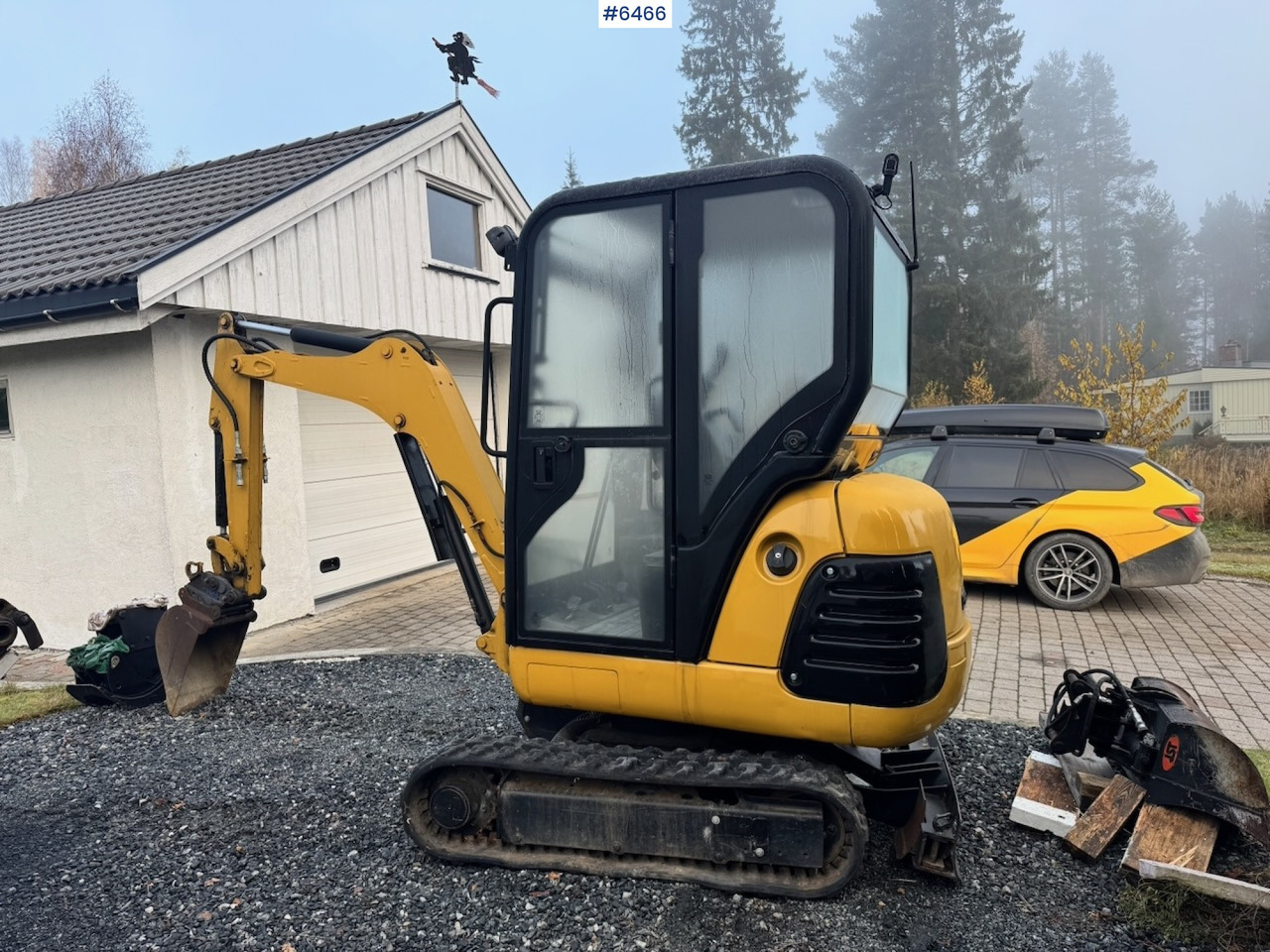 Approx. 2004 CAT 301.8 Mini excavator w/ 4 buckets and grapple. - Экскаватор: фото 5 Approx. 2004 CAT 301.8 Mini excavator w/ 4 buckets and grapple. - Экскаватор: фото 5