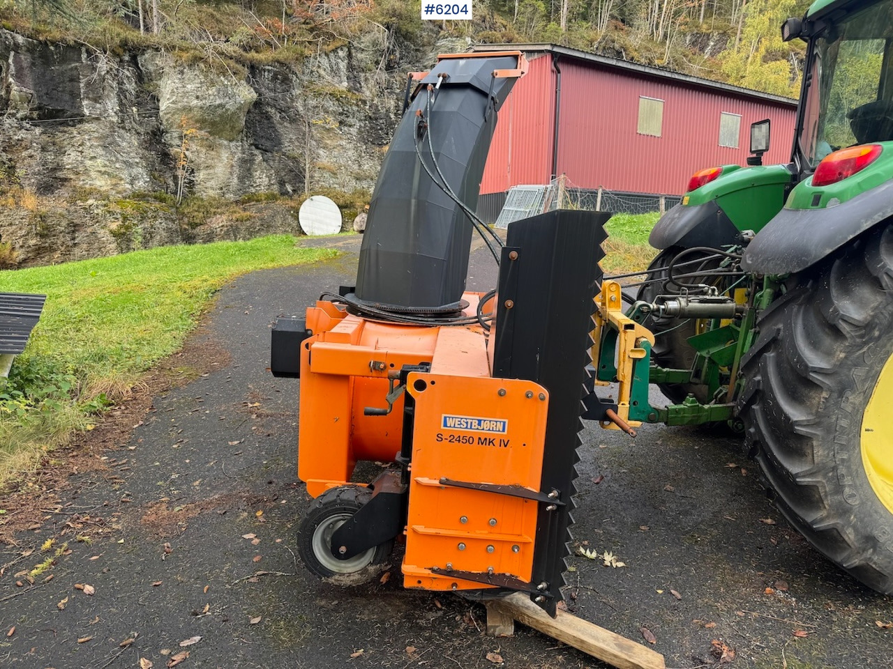 Westbjørn S-2450 MK IV Snow Blower. Only used for 6 hours. - Коммунальная/ Специальная техника: фото 5 Westbjørn S-2450 MK IV Snow Blower. Only used for 6 hours. - Коммунальная/ Специальная техника: фото 5
