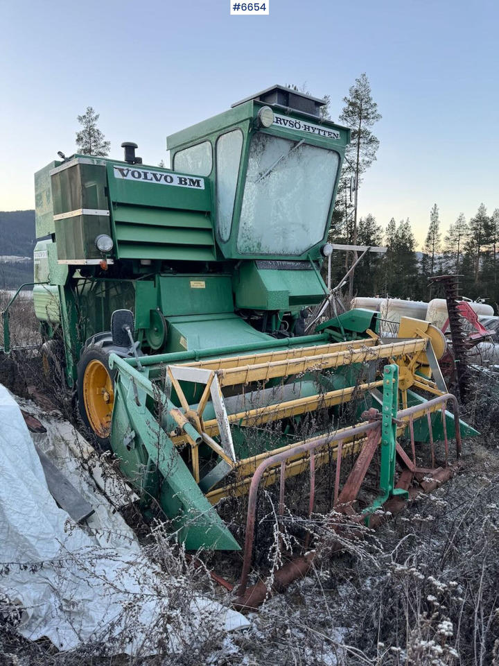 Volvo BM Active 800 Thresher - Зерноуборочный комбайн: фото 1 Volvo BM Active 800 Thresher - Зерноуборочный комбайн: фото 1