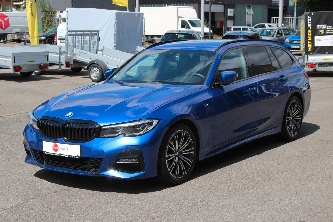 BMW 320 Touring d M Sport Laser Alcantara Harman Kar - Универсал: фото 4 BMW 320 Touring d M Sport Laser Alcantara Harman Kar - Универсал: фото 4