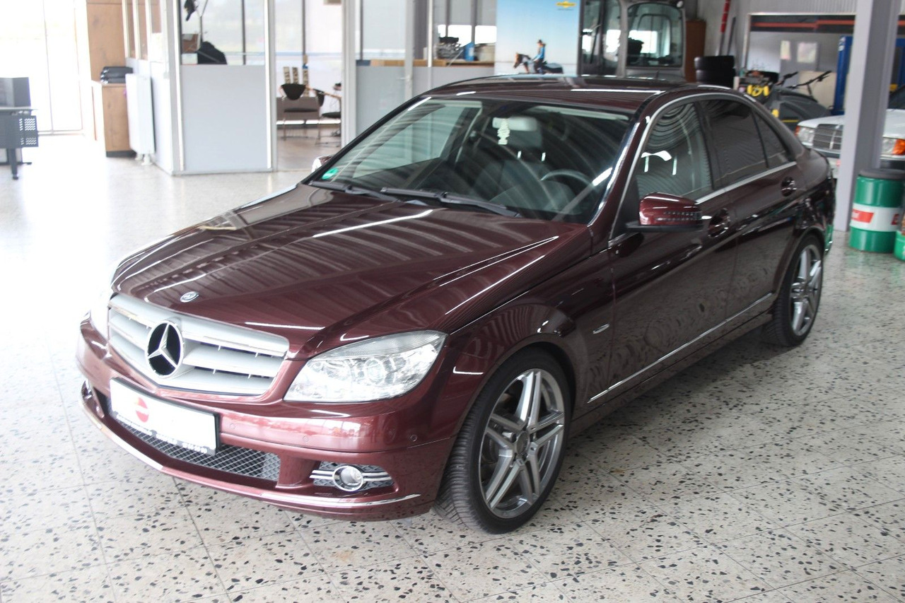 Mercedes-Benz C 230 Avantgarde Automatik sehr gepflegt! 130tKM - Седан: фото 4 Mercedes-Benz C 230 Avantgarde Automatik sehr gepflegt! 130tKM - Седан: фото 4