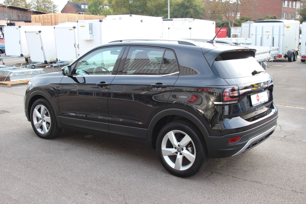 Volkswagen T-Cross Style 18tKM ACC LED DSG SiHzg Kamera APP - Внедорожник: фото 4 Volkswagen T-Cross Style 18tKM ACC LED DSG SiHzg Kamera APP - Внедорожник: фото 4