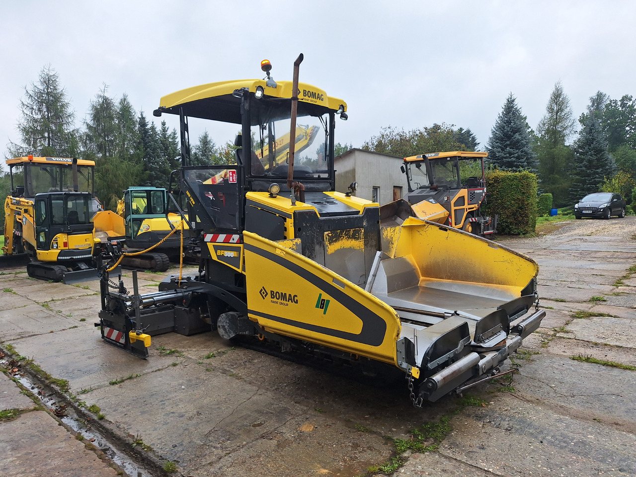 Bomag Bf 300C-3 - Асфальтоукладчик: фото 2 Bomag Bf 300C-3 - Асфальтоукладчик: фото 2