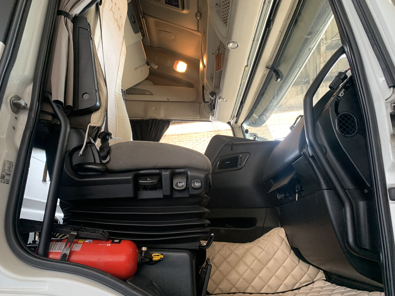 Тягач Iveco Stralis 510 AS440STX/P 6X2 2018 Salon Polska: фото 16