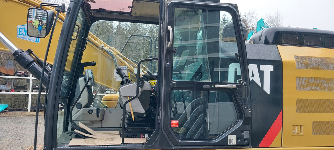 CATERPILLAR 326F - Гусеничный экскаватор: фото 5 CATERPILLAR 326F - Гусеничный экскаватор: фото 5