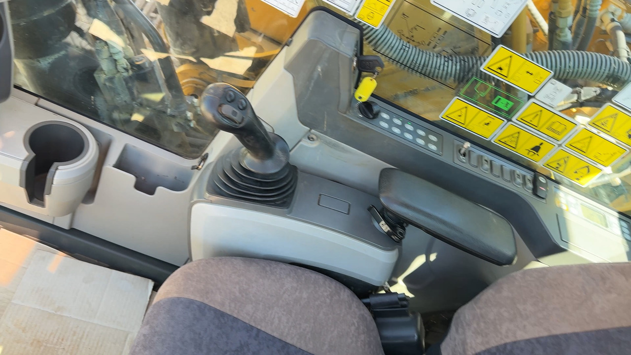 CATERPILLAR 326F - Гусеничный экскаватор: фото 4 CATERPILLAR 326F - Гусеничный экскаватор: фото 4