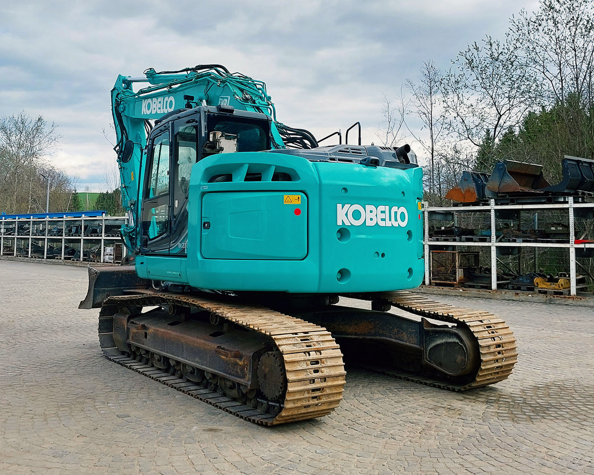 Kobelco SK230SRLC-5 - Гусеничный экскаватор: фото 3 Kobelco SK230SRLC-5 - Гусеничный экскаватор: фото 3