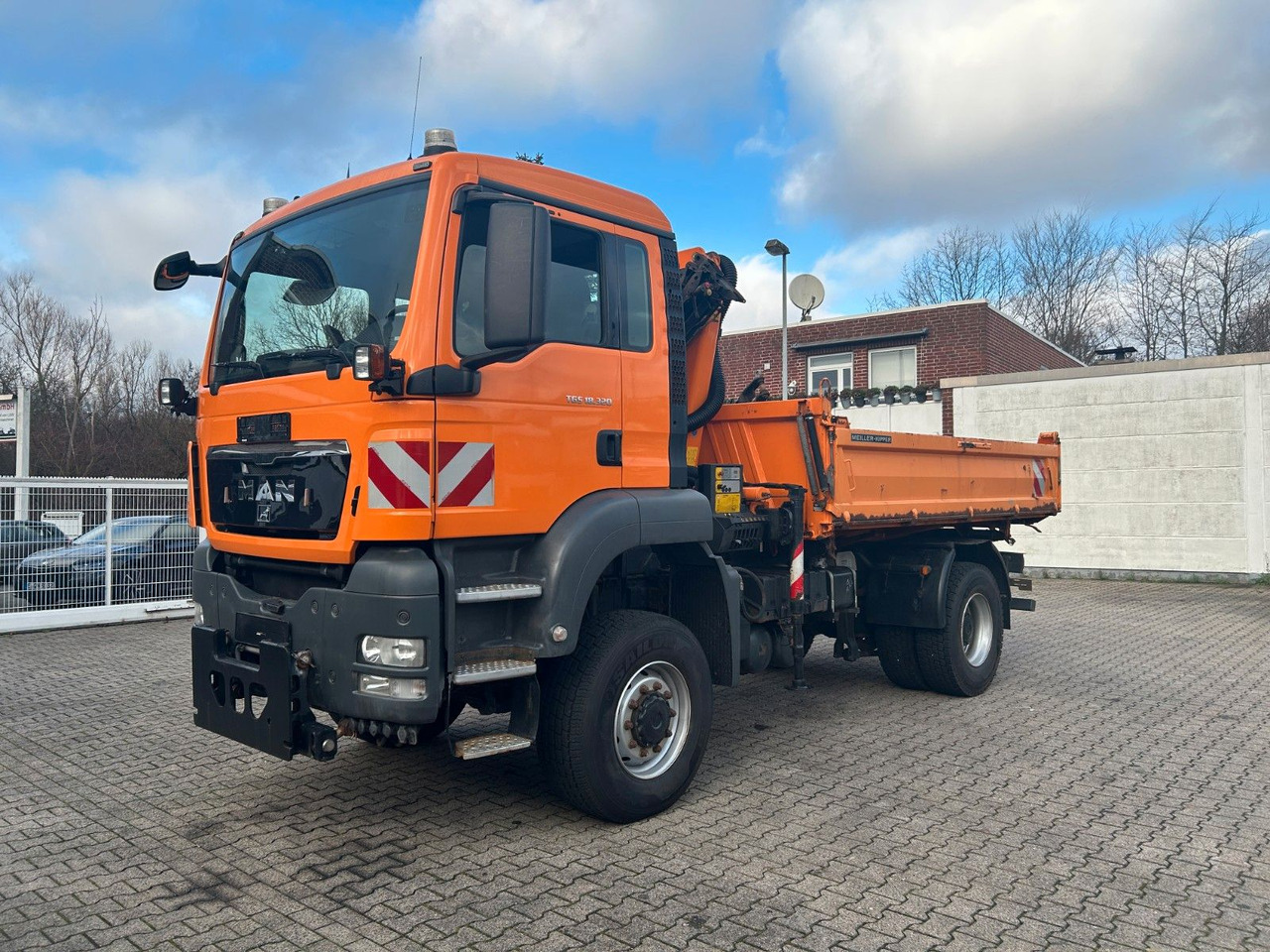 Самосвал, Автоманипулятор MAN 18.320 3Skipper + PK 7001K + Greifer 4x4: фото 7 Самосвал, Автоманипулятор MAN 18.320 3Skipper + PK 7001K + Greifer 4x4: фото 7