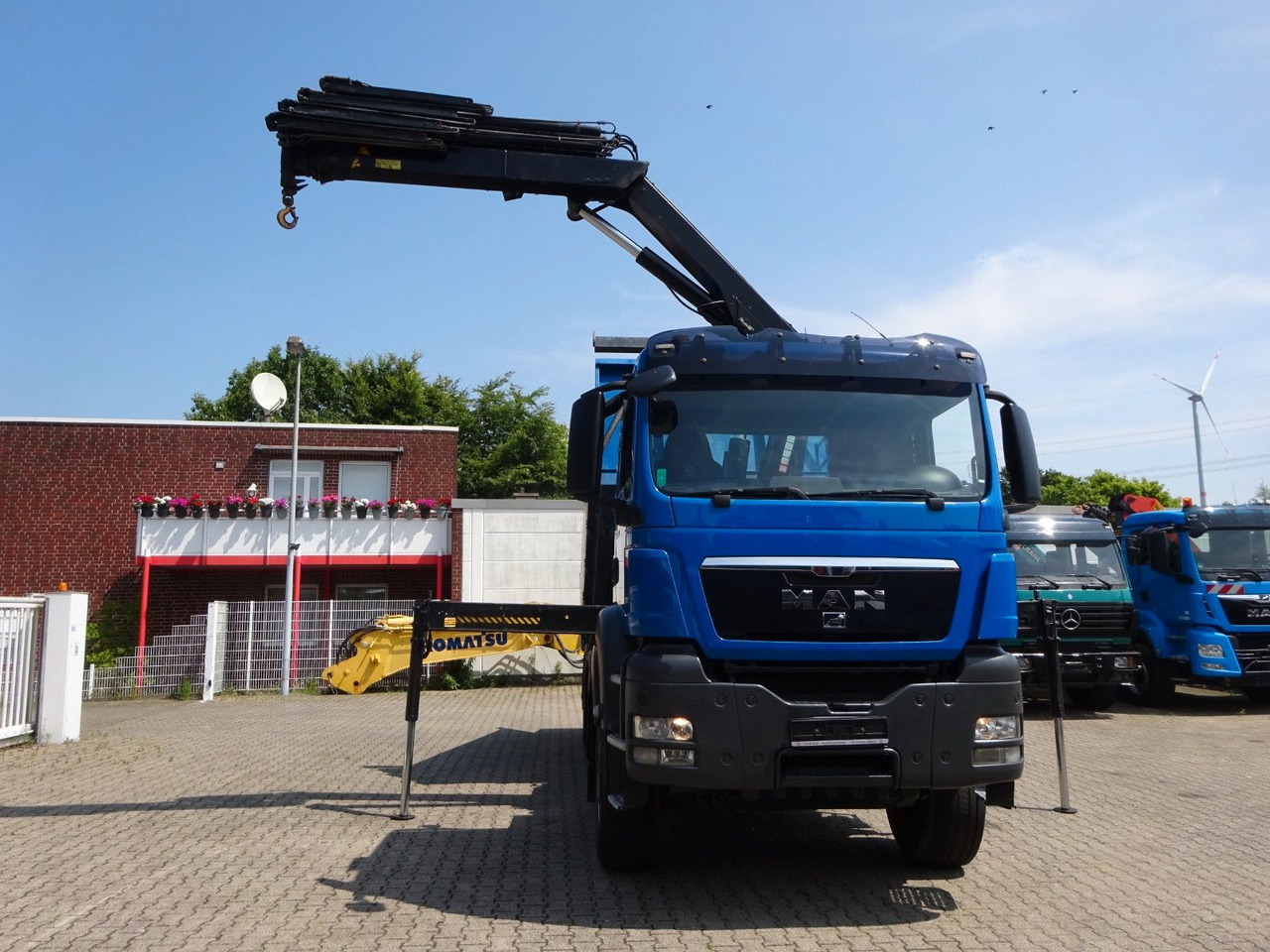 MAN 28.400 TGS 3Skipper+HIAB 166 E-4 HIPRPO 6x4-4 - Самосвал, Автоманипулятор: фото 5 MAN 28.400 TGS 3Skipper+HIAB 166 E-4 HIPRPO 6x4-4 - Самосвал, Автоманипулятор: фото 5