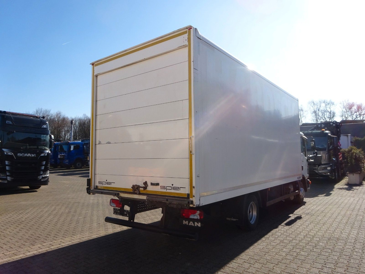Новый Грузовик с закрытым кузовом MAN 8.150 TGL Koffer 4x2: фото 8