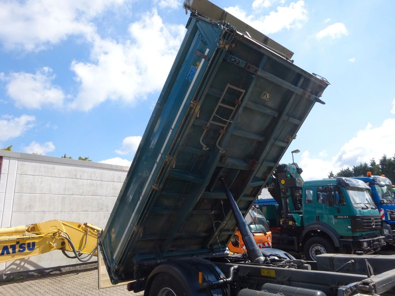 Самосвал Mercedes-Benz 1833 Actros MEILLER 3Skipper 4x2: фото 15