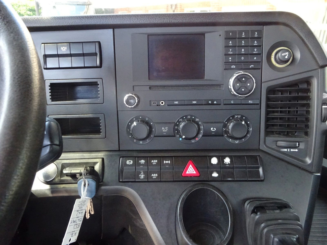 Самосвал Mercedes-Benz 1833 Actros MEILLER 3Skipper 4x2: фото 19