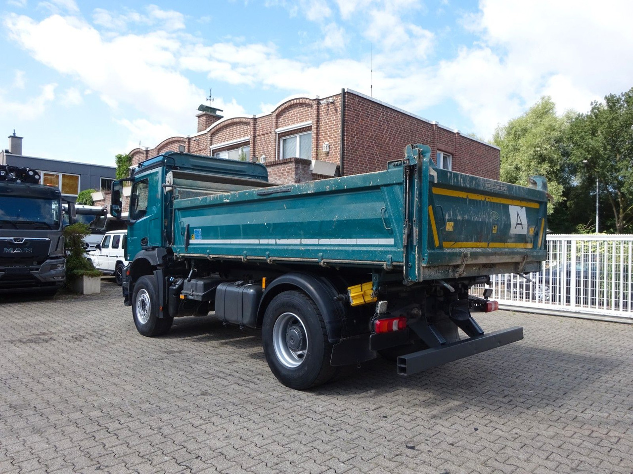 Самосвал Mercedes-Benz 1833 Actros MEILLER 3Skipper 4x2: фото 7