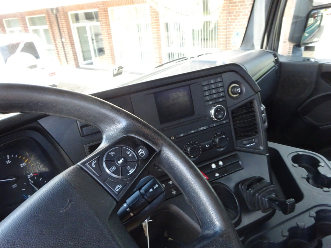 Самосвал Mercedes-Benz 1833 Actros MEILLER 3Skipper 4x2: фото 17