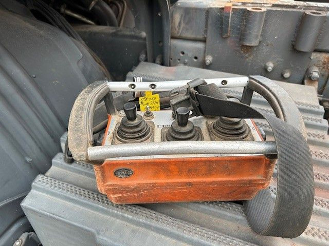 Грузовик бортовой/ Платформа, Автоманипулятор Scania 124 L 470 Pritsche + MKG HLK 201 HP 6x2: фото 8 Грузовик бортовой/ Платформа, Автоманипулятор Scania 124 L 470 Pritsche + MKG HLK 201 HP 6x2: фото 8