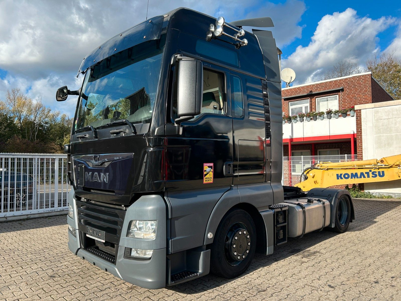 MAN 18.500 TGX 5x gleiche SZM im BESTAND !!! - Тягач: фото 3 MAN 18.500 TGX 5x gleiche SZM im BESTAND !!! - Тягач: фото 3