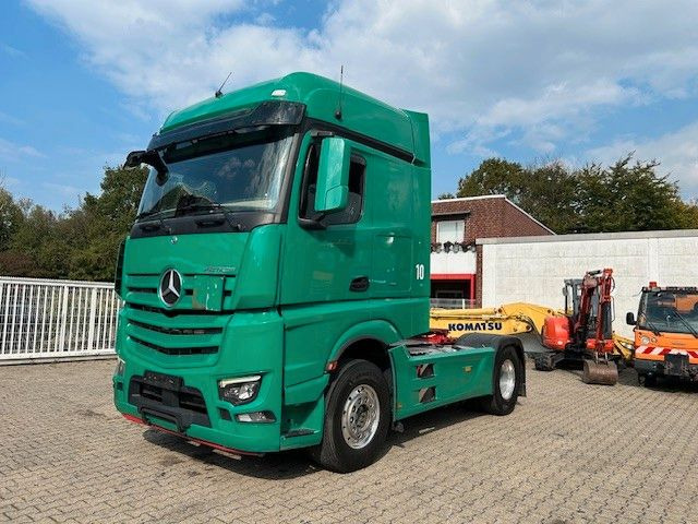 Mercedes-Benz 1851 Actros SZM mit Kipper-Pumpe 4x2 - Тягач: фото 2 Mercedes-Benz 1851 Actros SZM mit Kipper-Pumpe 4x2 - Тягач: фото 2