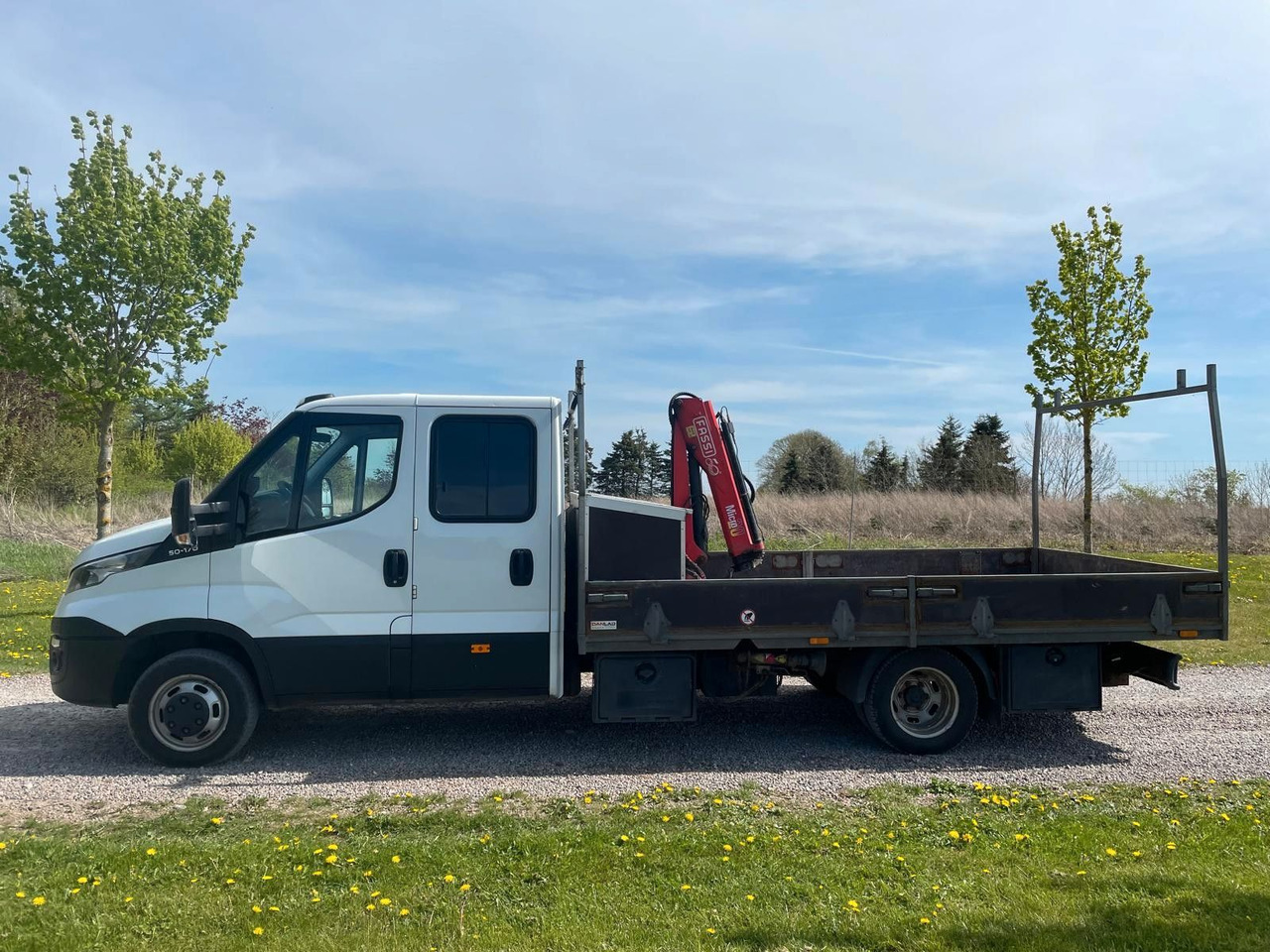 Iveco Daily 3.0 Fahrgestell Doppelkabine 50 C *Crane* - Малотоннажный бортовой грузовик, Грузопассажирский фургон: фото 1 Iveco Daily 3.0 Fahrgestell Doppelkabine 50 C *Crane* - Малотоннажный бортовой грузовик, Грузопассажирский фургон: фото 1