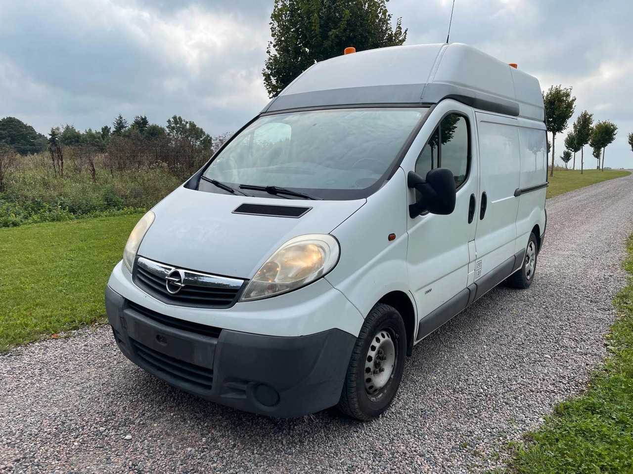 Opel Vivaro 2.0 CDTI L2H2 - Легковой фургон: фото 1 Opel Vivaro 2.0 CDTI L2H2 - Легковой фургон: фото 1