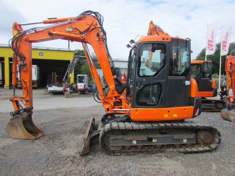 Komatsu PC 80 MR-3 Kettenbagger 31.000 EUR - Мини-экскаватор: фото 1 Komatsu PC 80 MR-3 Kettenbagger 31.000 EUR - Мини-экскаватор: фото 1