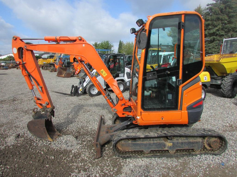 Kubota U 27-4 Minibagger 20.000 EUR - Мини-экскаватор: фото 2 Kubota U 27-4 Minibagger 20.000 EUR - Мини-экскаватор: фото 2