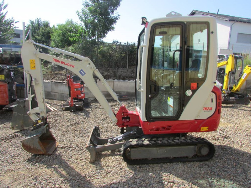Takeuchi TB 216 V0 Minibagger 23.500 EUR - Мини-экскаватор: фото 1 Takeuchi TB 216 V0 Minibagger 23.500 EUR - Мини-экскаватор: фото 1