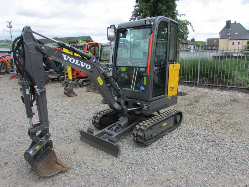 Volvo EC 18 E Minibagger 24.500 EUR - Мини-экскаватор: фото 2 Volvo EC 18 E Minibagger 24.500 EUR - Мини-экскаватор: фото 2