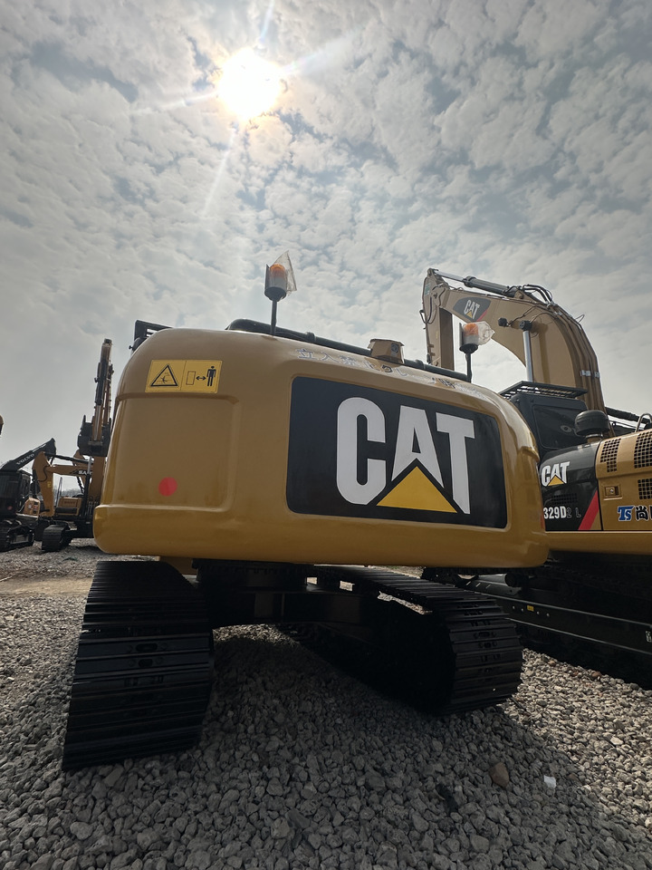 CATERPILLAR 320D2 - Гусеничный экскаватор: фото 2 CATERPILLAR 320D2 - Гусеничный экскаватор: фото 2