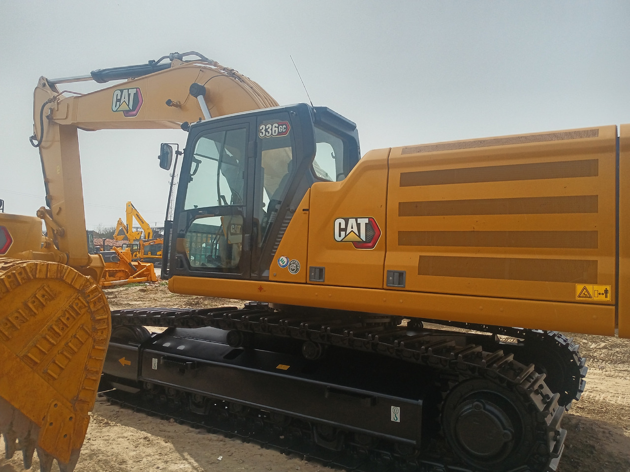 CATERPILLAR 336GC - Гусеничный экскаватор: фото 4 CATERPILLAR 336GC - Гусеничный экскаватор: фото 4