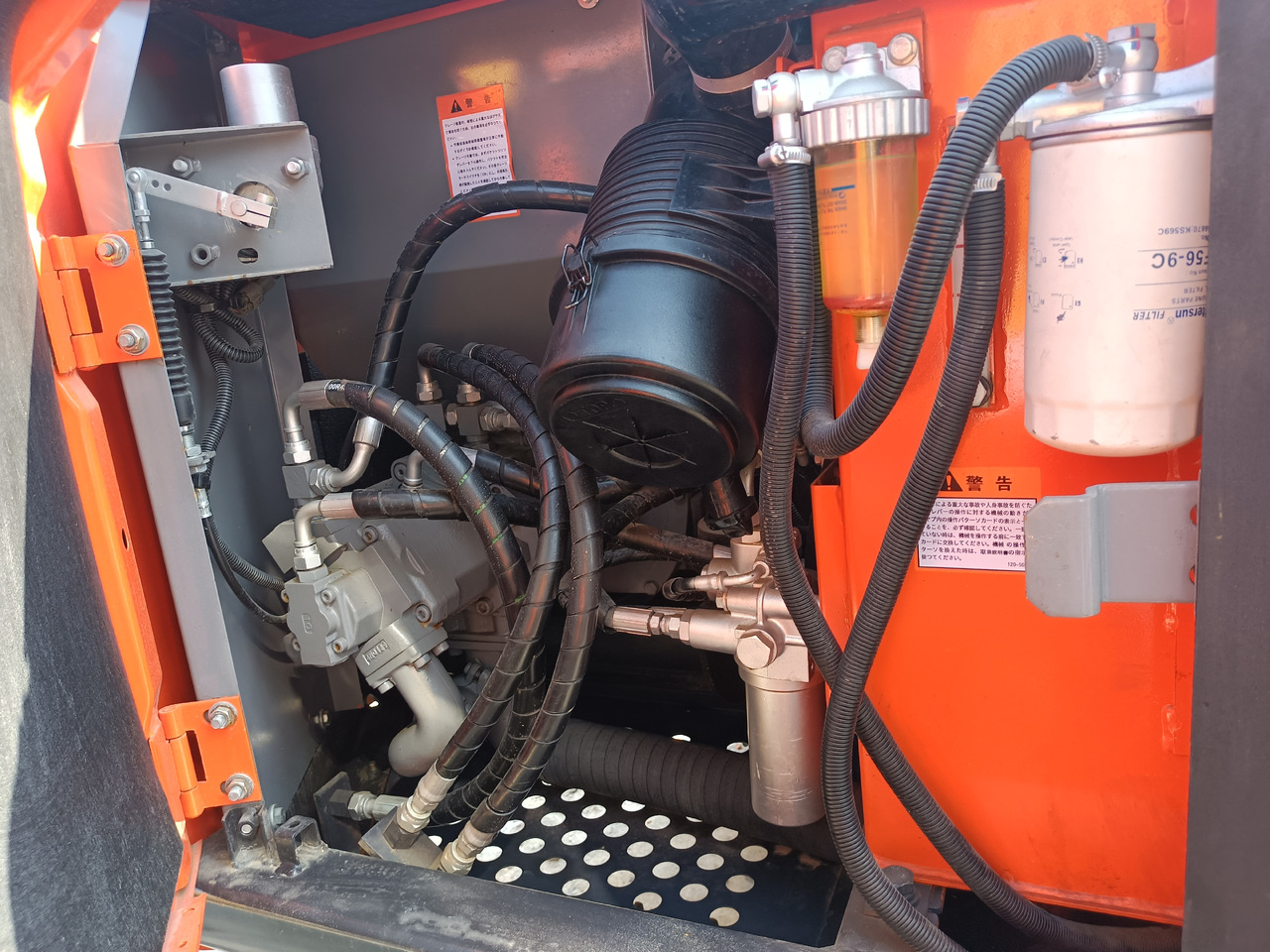 HITACHI ZX75 - Гусеничный экскаватор: фото 3 HITACHI ZX75 - Гусеничный экскаватор: фото 3