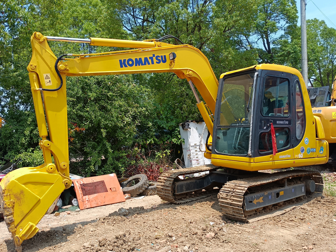 KOMATSU PC60-7 - Гусеничный экскаватор: фото 1 KOMATSU PC60-7 - Гусеничный экскаватор: фото 1