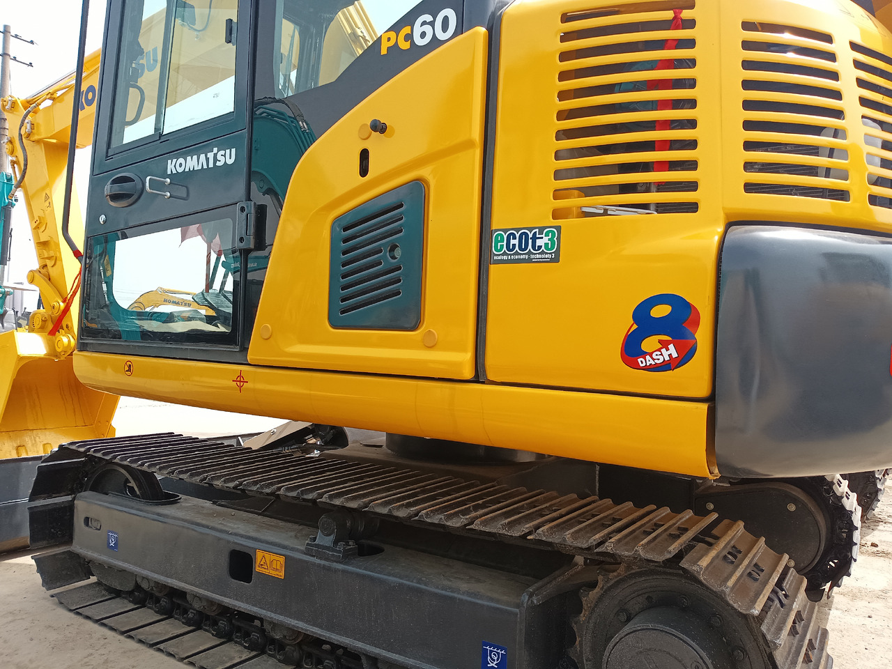 KOMATSU PC60-8 - Гусеничный экскаватор: фото 5 KOMATSU PC60-8 - Гусеничный экскаватор: фото 5