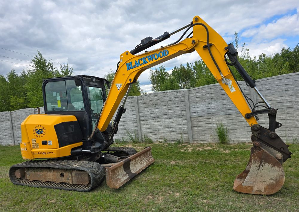 JCB - Гусеничный экскаватор: фото 1 JCB - Гусеничный экскаватор: фото 1