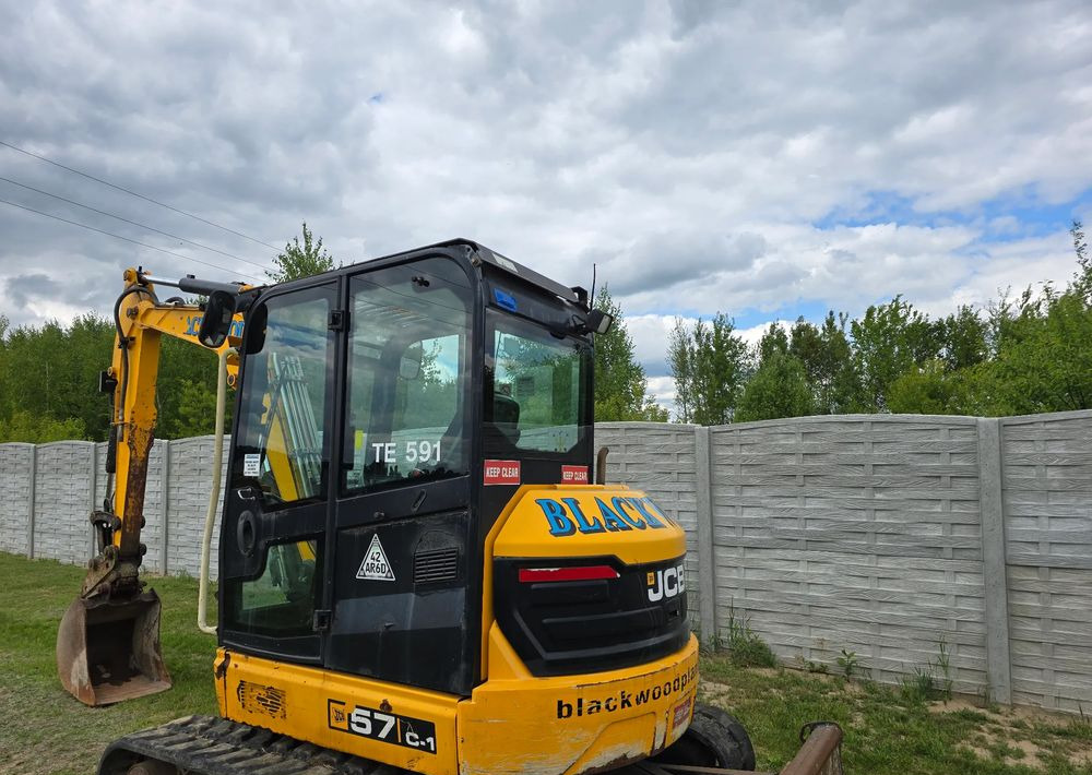 JCB - Гусеничный экскаватор: фото 5 JCB - Гусеничный экскаватор: фото 5