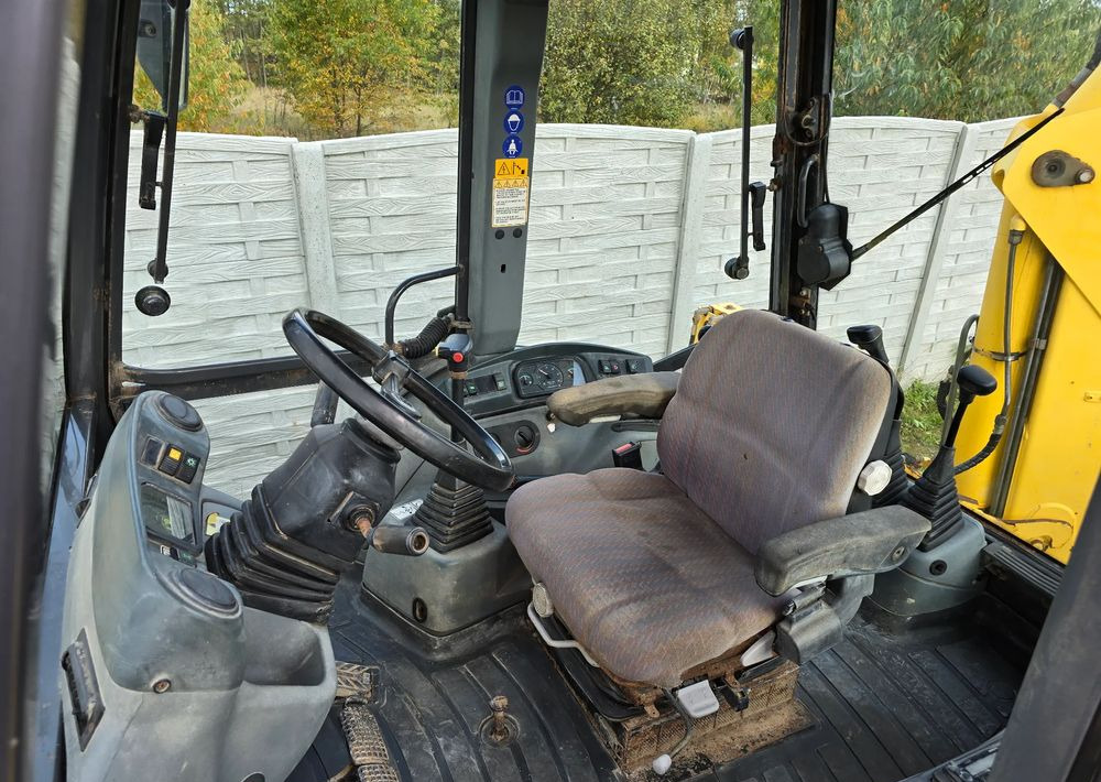 New Holland - Экскаватор-погрузчик: фото 3 New Holland - Экскаватор-погрузчик: фото 3