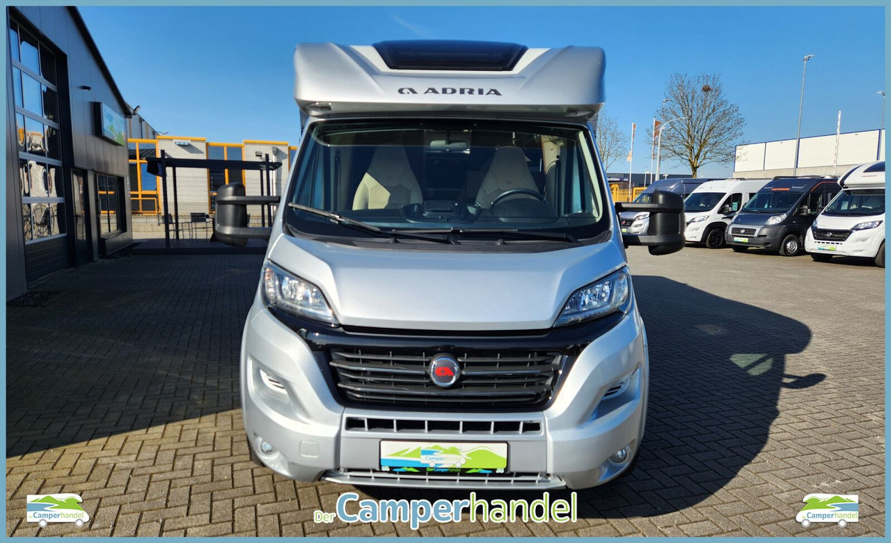 Adria Matrix Supreme 700 SL 1.HAND#AUTOMATIK#ALDE#VOLL - Полуинтегрированный автодом: фото 2 Adria Matrix Supreme 700 SL 1.HAND#AUTOMATIK#ALDE#VOLL - Полуинтегрированный автодом: фото 2