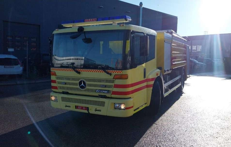 2005 Mercedes-Benz Econic 1833L / 2,50m høyde / Water tanker / Firetruck - Пожарная машина: фото 3 2005 Mercedes-Benz Econic 1833L / 2,50m høyde / Water tanker / Firetruck - Пожарная машина: фото 3