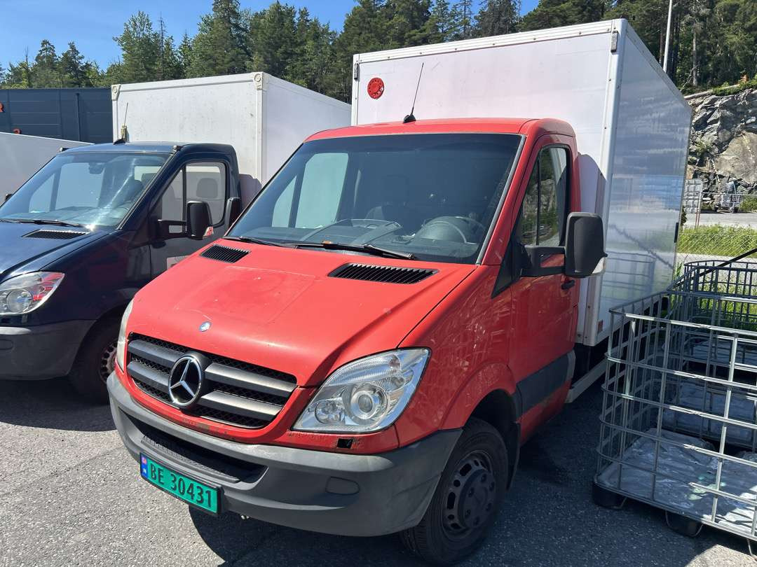 2009 Skapbil 8 paller MERCEDES-BENZ 515 CDI - Фургон с закрытым кузовом: фото 1 2009 Skapbil 8 paller MERCEDES-BENZ 515 CDI - Фургон с закрытым кузовом: фото 1