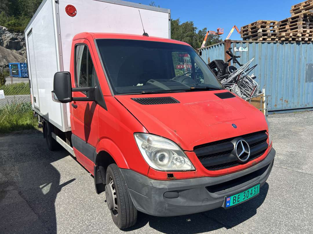 2009 Skapbil 8 paller MERCEDES-BENZ 515 CDI - Фургон с закрытым кузовом: фото 2 2009 Skapbil 8 paller MERCEDES-BENZ 515 CDI - Фургон с закрытым кузовом: фото 2