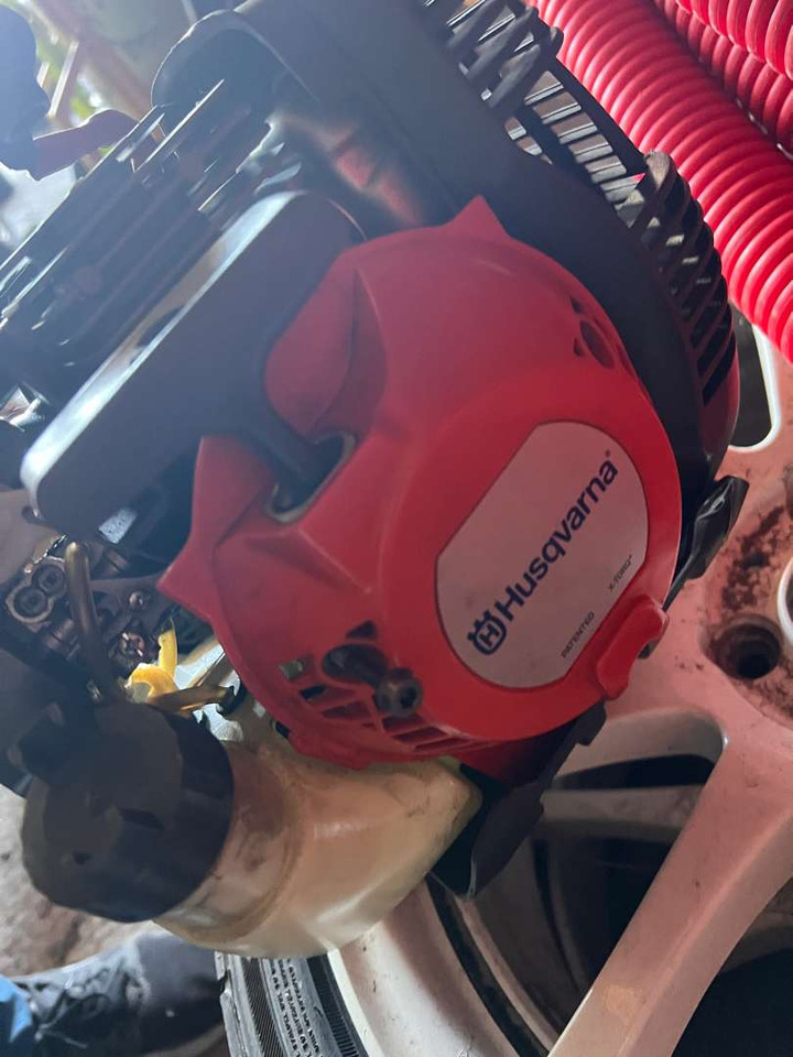 Husqvarna kantklipper repobjekt - Другая техника: фото 3 Husqvarna kantklipper repobjekt - Другая техника: фото 3