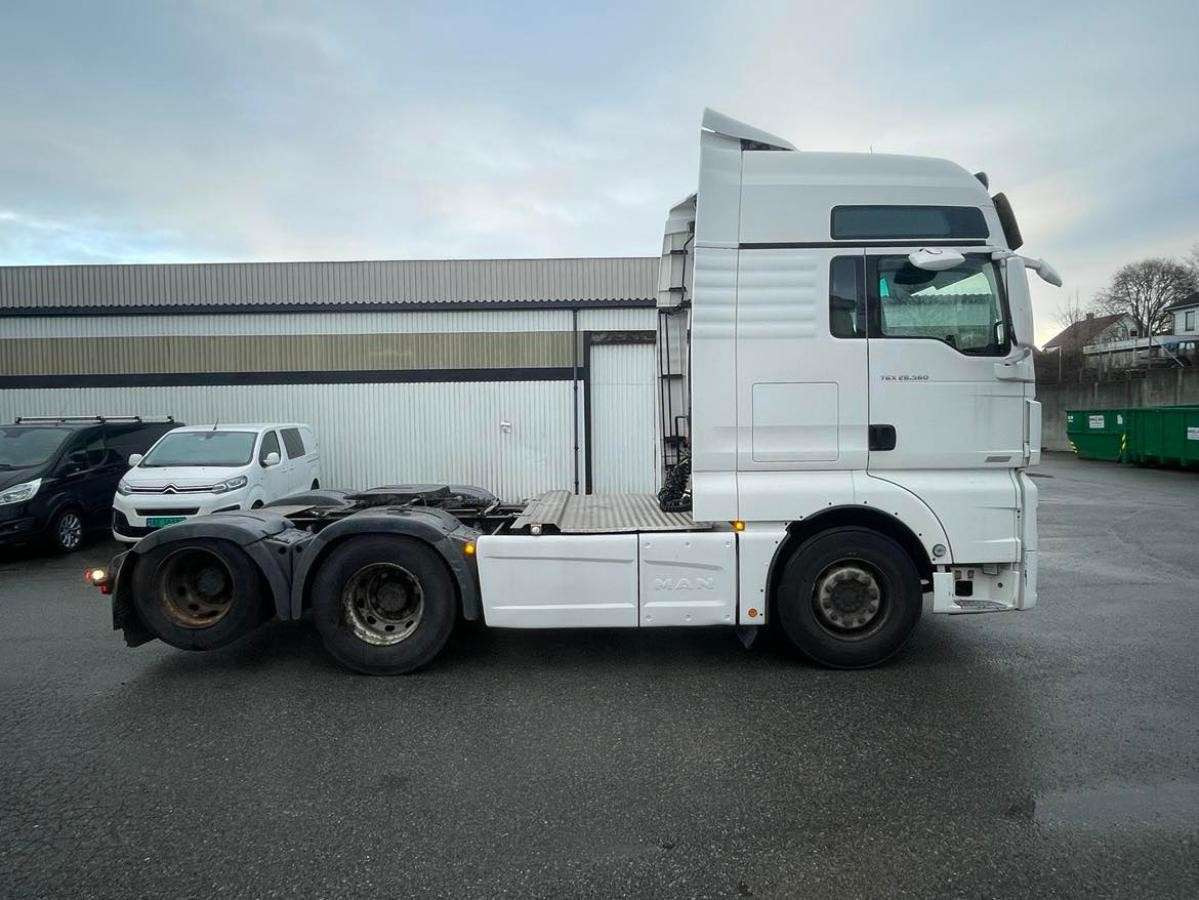 2016 MAN TGX 28.560 - Тягач: фото 4 2016 MAN TGX 28.560 - Тягач: фото 4