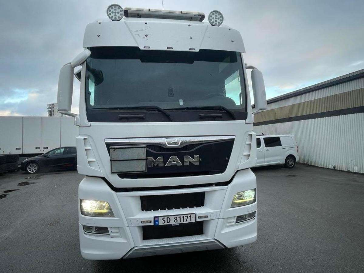 2016 MAN TGX 28.560 - Тягач: фото 1 2016 MAN TGX 28.560 - Тягач: фото 1