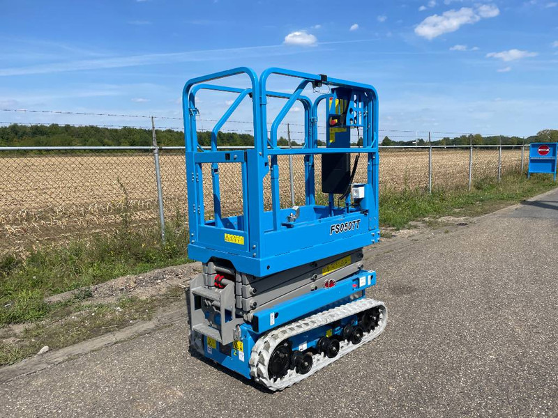 Fronteq FS0507T Tracked Scissor Lift - Ножничный подъемник: фото 5 Fronteq FS0507T Tracked Scissor Lift - Ножничный подъемник: фото 5