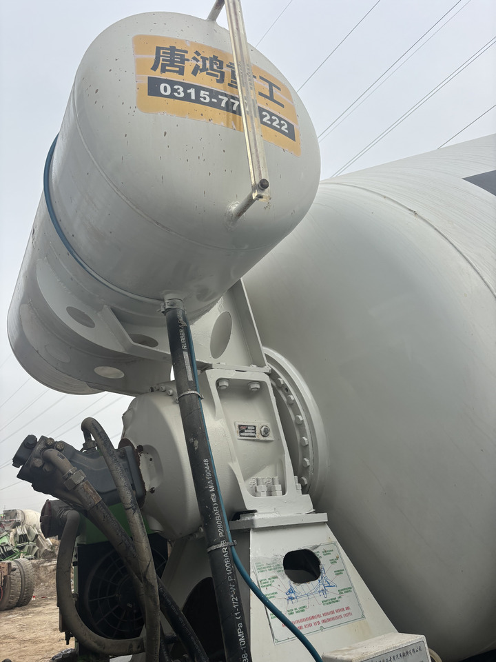 SHACMAN M3000S - Бетономешалка: фото 3 SHACMAN M3000S - Бетономешалка: фото 3