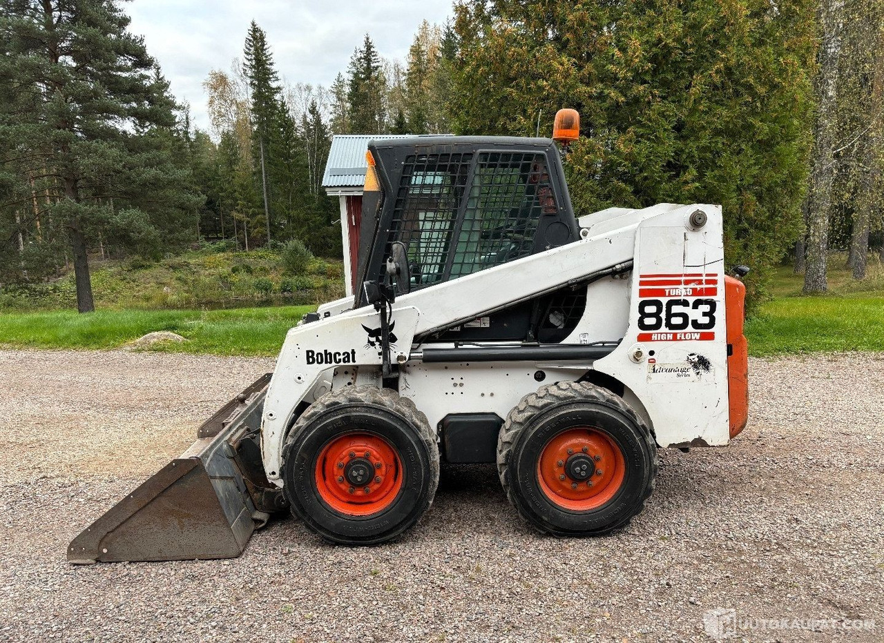 Bobcat 863, 2001, 2.7 l, 5120h, Askola - Мини-погрузчик с бортовым поворотом: фото 2 Bobcat 863, 2001, 2.7 l, 5120h, Askola - Мини-погрузчик с бортовым поворотом: фото 2
