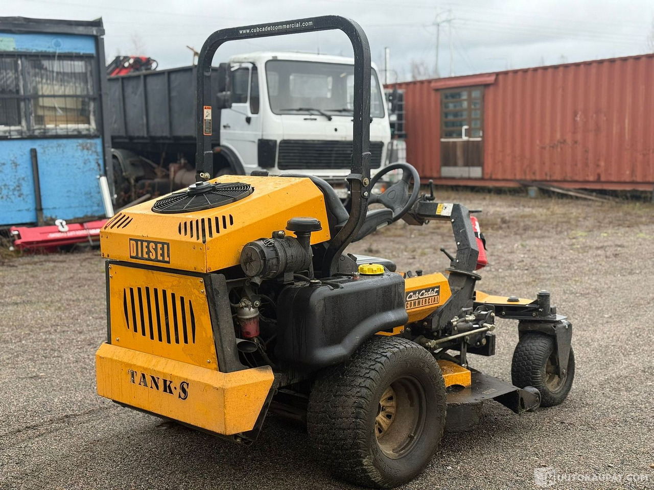 Cub Cadet 6032 TANK suurteholeikkuri Dieselmoottorilla!, Jyväskylä - Газонокосилка: фото 4 Cub Cadet 6032 TANK suurteholeikkuri Dieselmoottorilla!, Jyväskylä - Газонокосилка: фото 4