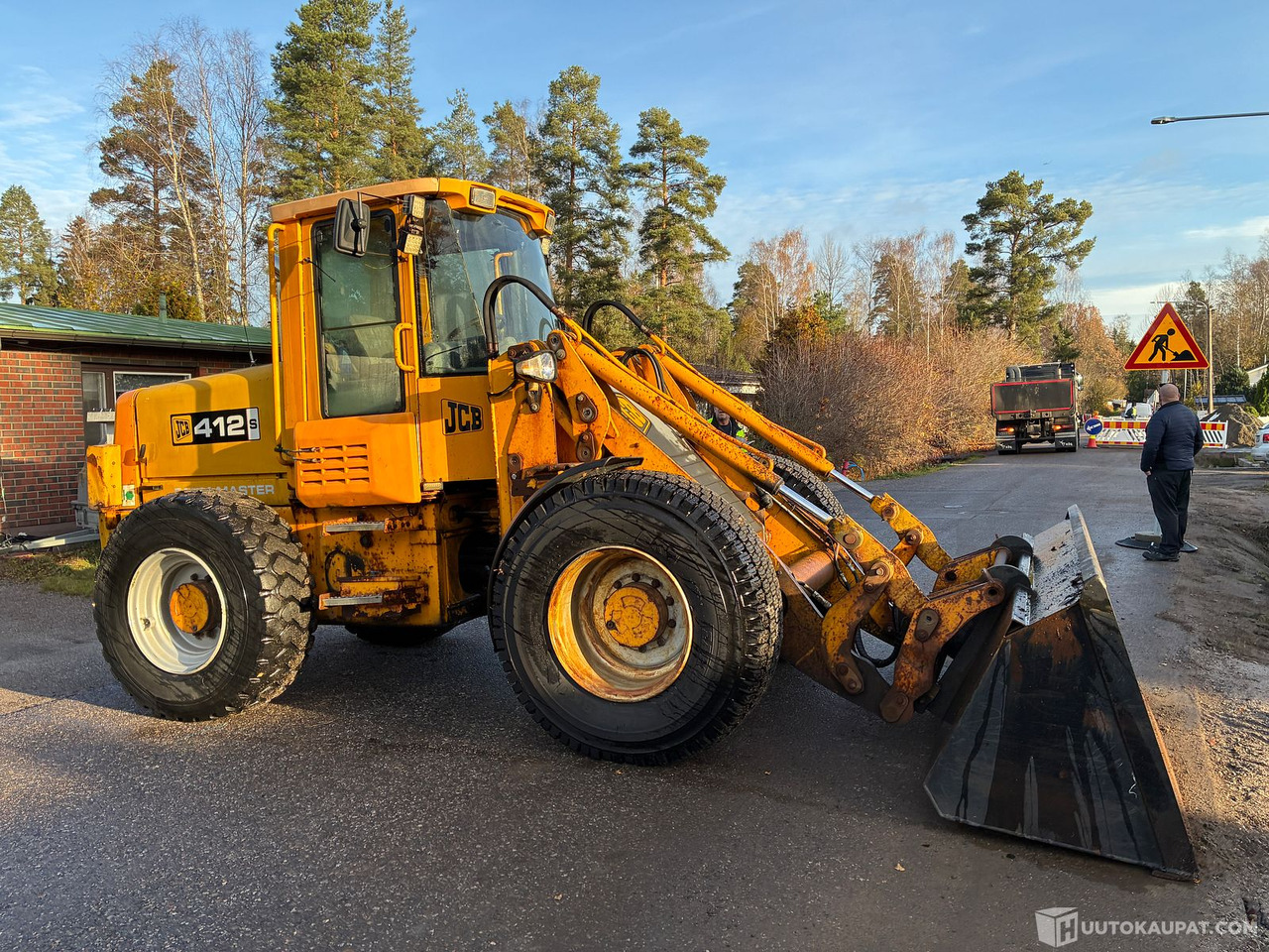 JCB 412, 1999 Pyöräkuormaaja + 3 kauhaa yms, Tuusula - Другая техника: фото 3 JCB 412, 1999 Pyöräkuormaaja + 3 kauhaa yms, Tuusula - Другая техника: фото 3