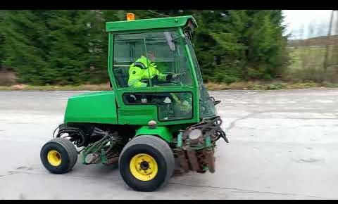 John Deere 3235 kelaleikkuri, 4 WD ja hytti, Hollola - Садовое оборудование: фото 2 John Deere 3235 kelaleikkuri, 4 WD ja hytti, Hollola - Садовое оборудование: фото 2